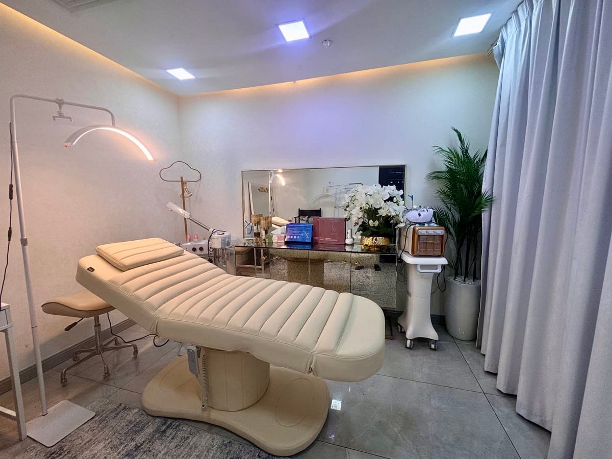 Treatment Room — Inside Qasr Alshar — a premium multicultural beauty salon in Deira, Dubai, near Union Metro.